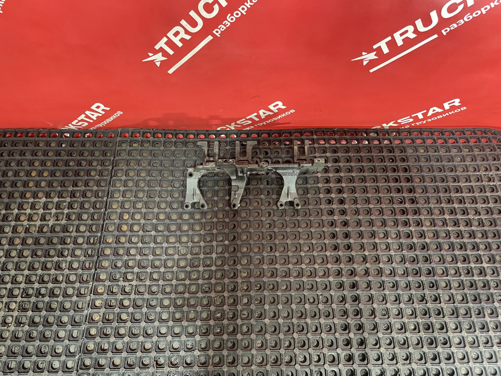 Кронштейн EGR 2020г.