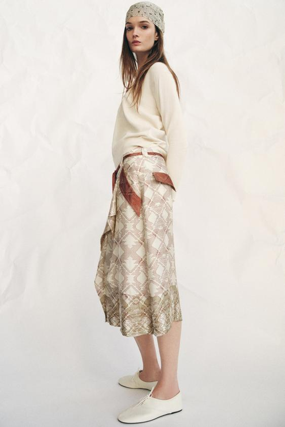 ZARA СВОБОДНЫЕ ШОРТЫ С ПРИНТОМ — ZW COLLECTION, ЭКРЮ