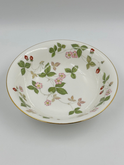 Пиала Wedgwood, Wild Strawberry