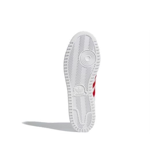 Adidas originals входит в десятку лучших кроссовок для скейтборда СРЕДНЕЙ ценовой категории.