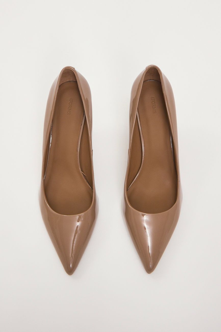 Туфли-лодочки лаковые, бежевый