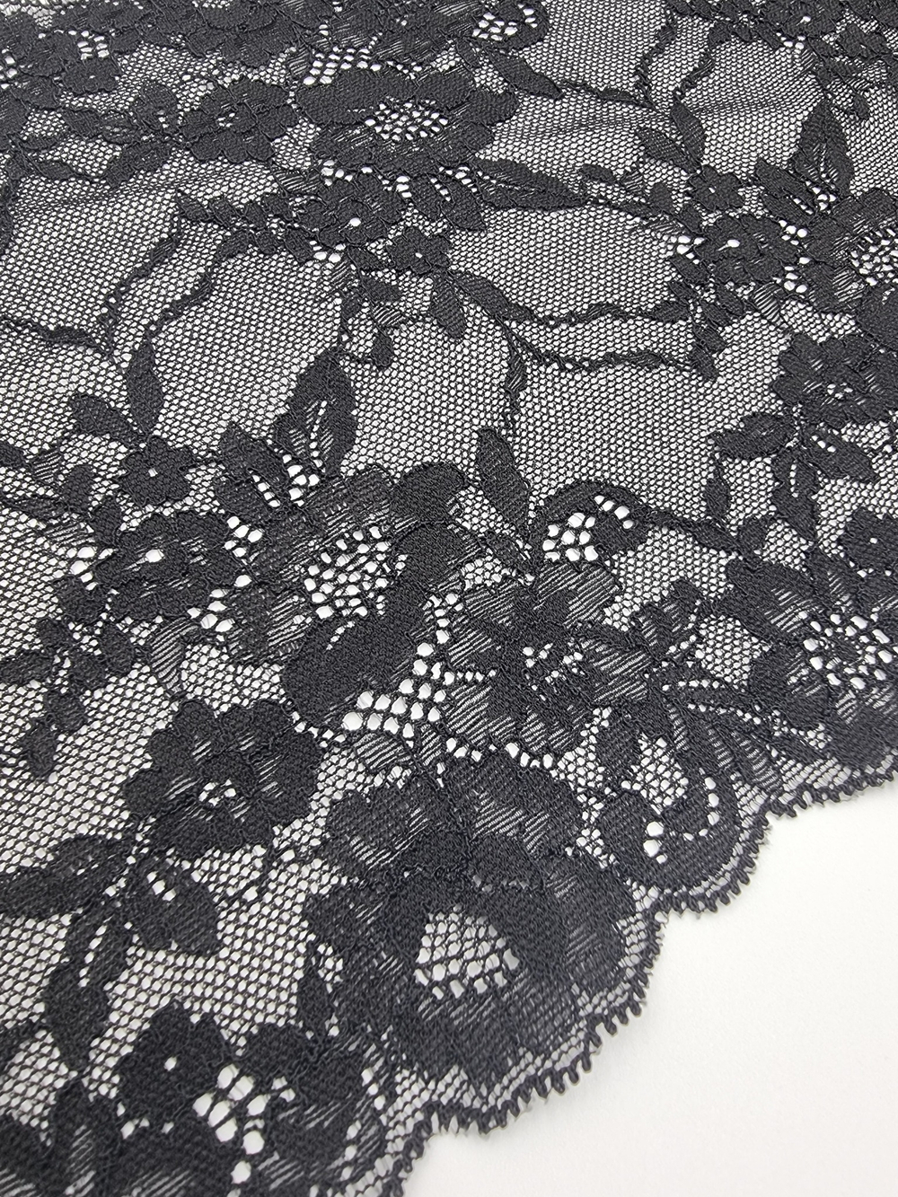 Кружево эластичное черное КС139 (22 см)