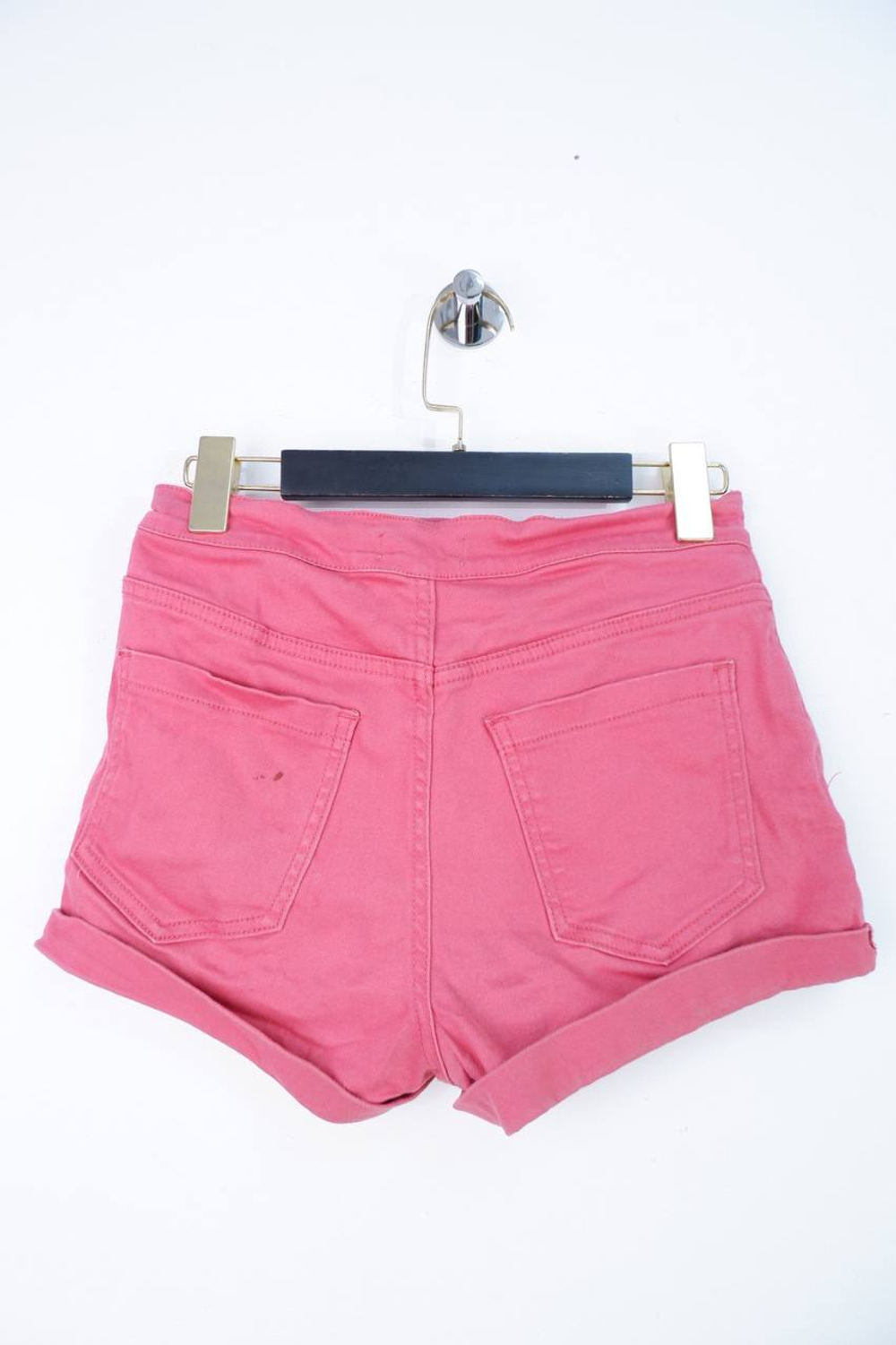 Шорты Forever21 яркого оттенка, маркировка 40, визуально на 46 размер