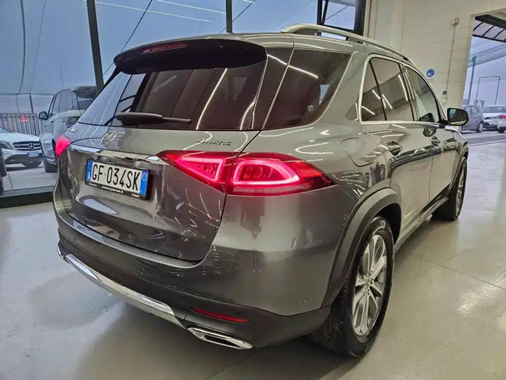 Mercedes-Benz GLE 300 Premium 4matic