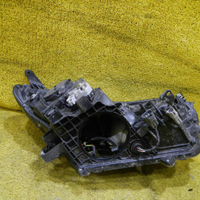 Фара левая Toyota Rav 4 CA40 (2015-2019) LED