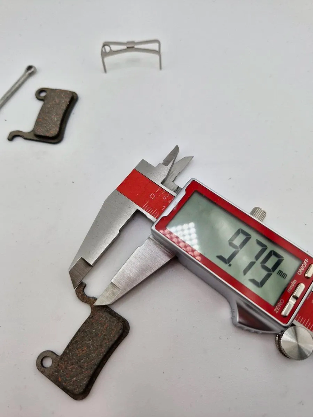 Тормозные колодки для велосипеда и самоката