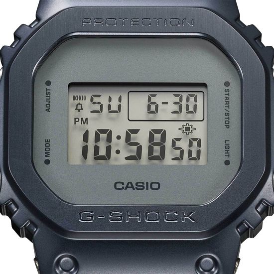 Часы Casio G-Shock GM-5600MF-2E унисекс