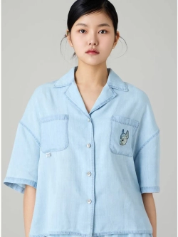 Джинсовая рубашка с двумя карманами с коротким рукавом