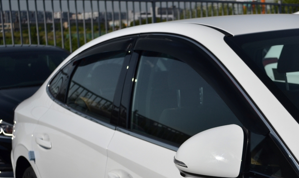 Дефлекторы боковых окон SIM для Hyundai Sonata (2019-) арт.SHYSON1932