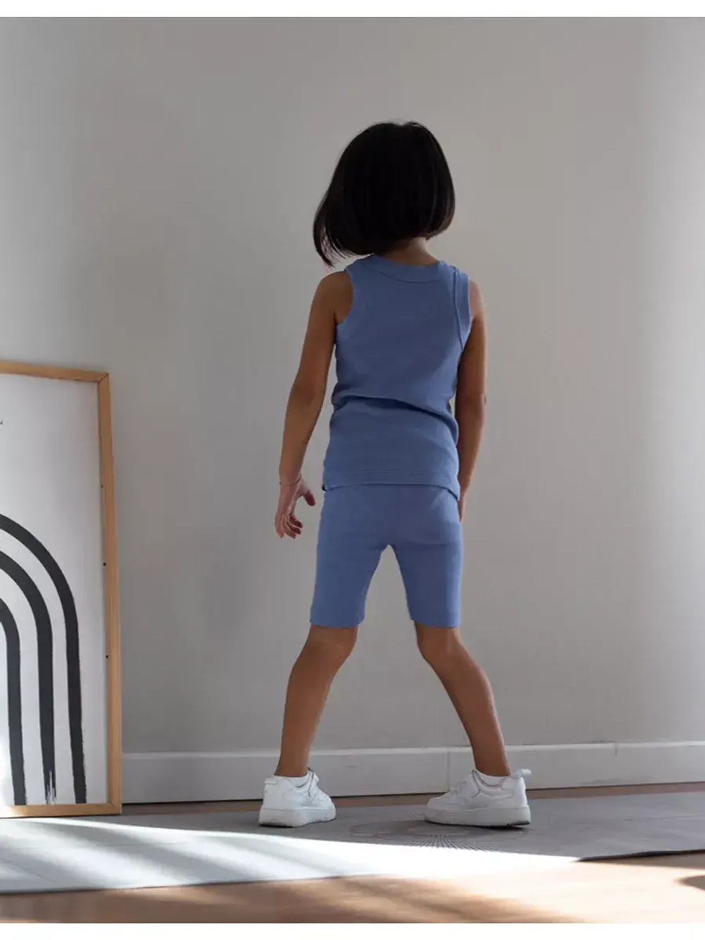 Спортивный костюм для девочки в сад