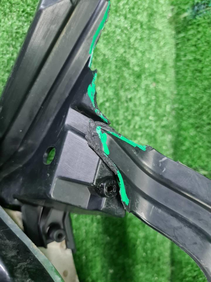 Насадка глушителя левая BMW X7 G07 (2019-2022)