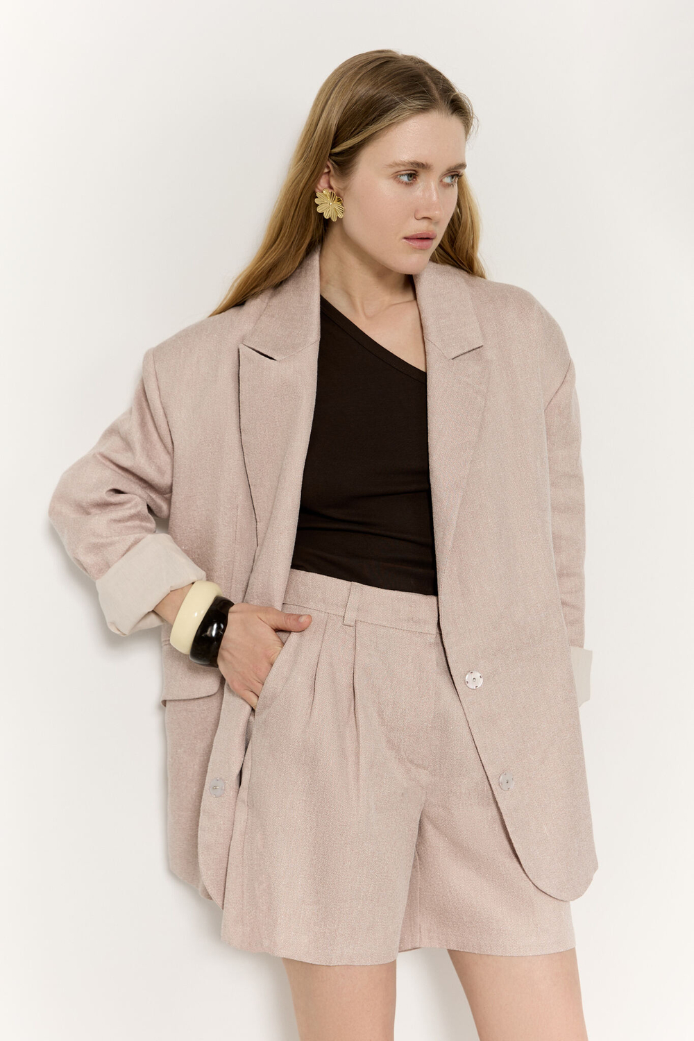 Шорты на поясе изо льна