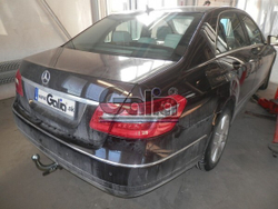 Фаркоп оцинкованный Galia M138С для Mercedes E-Class седан 2009-2016(паспорт и сертификат в комплекте)(без электрики)