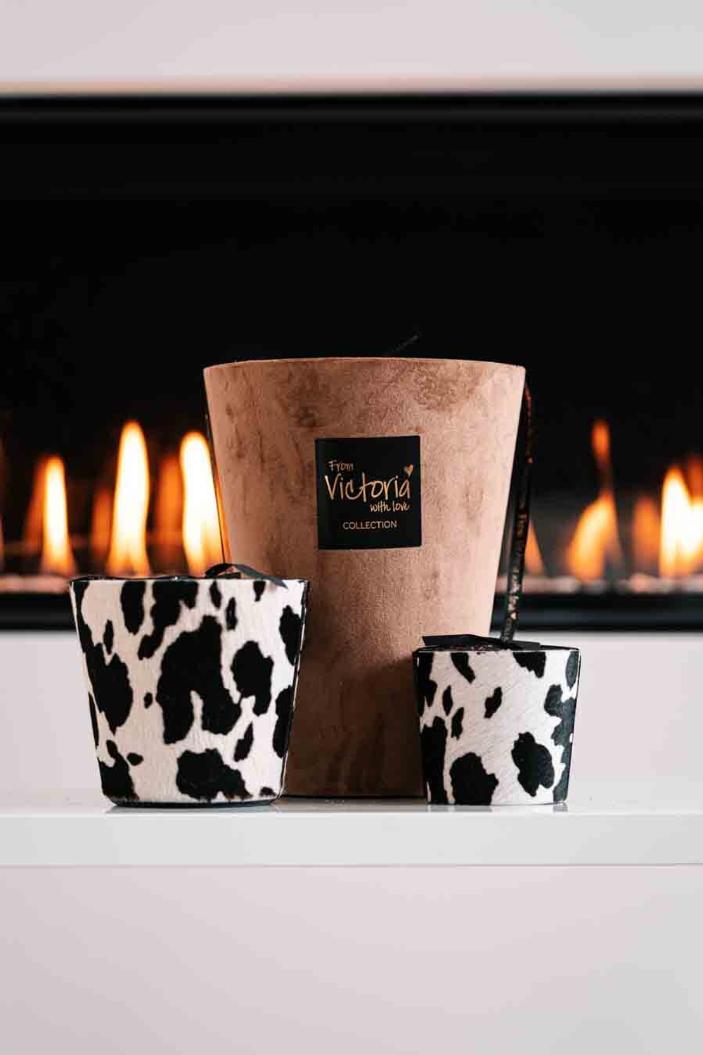 Свеча ароматическая 400г Victoria with Love Velvet light brown