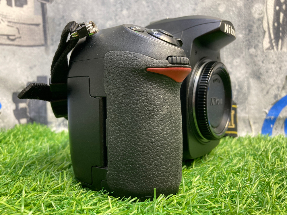 Nikon D200 Покупка/Продажа