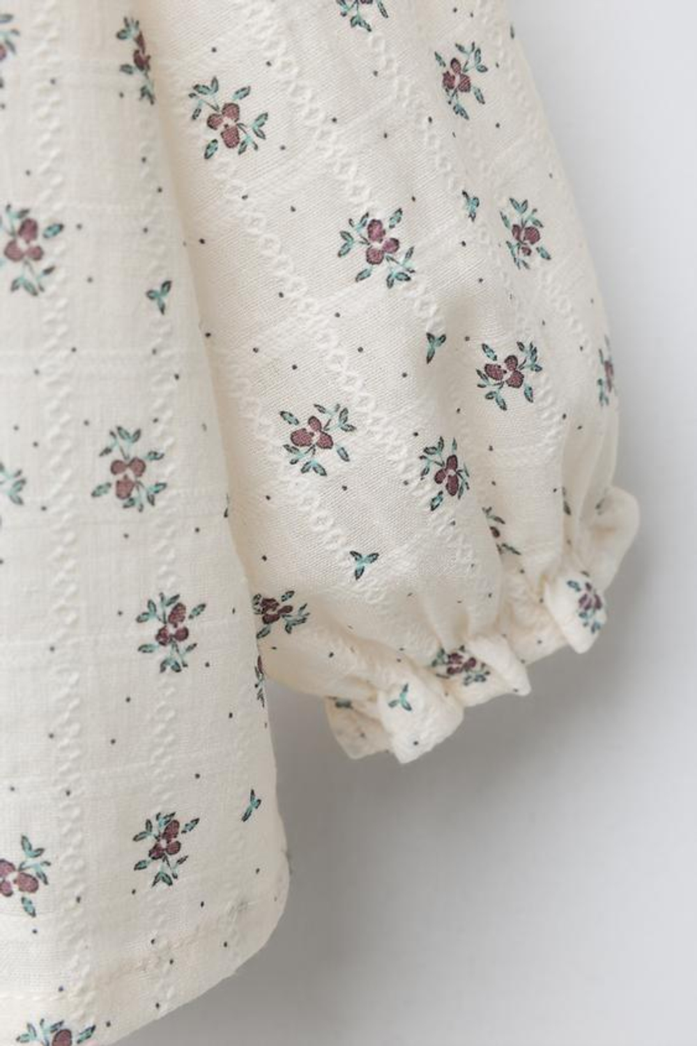 ZARA РУБАШКА С ЦВЕТОЧНОЙ ВЫШИВКОЙ, ЭКРЮ