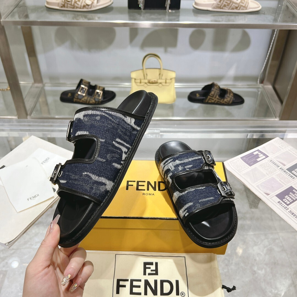 Fendi Feel Slides
