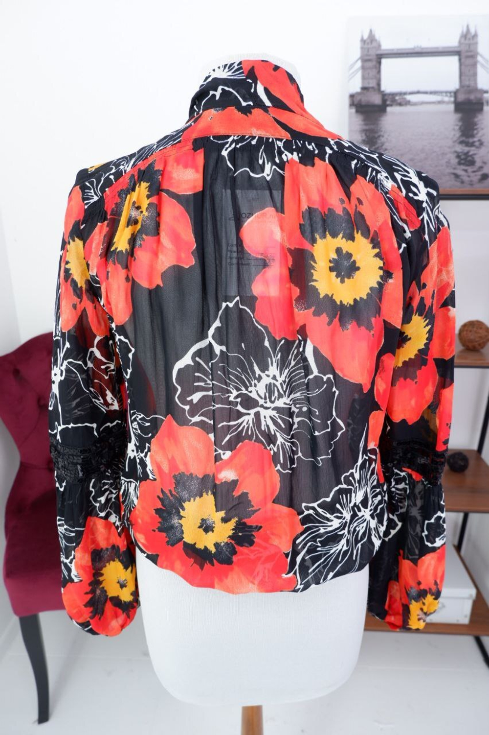 Блузка яркая 46 размер