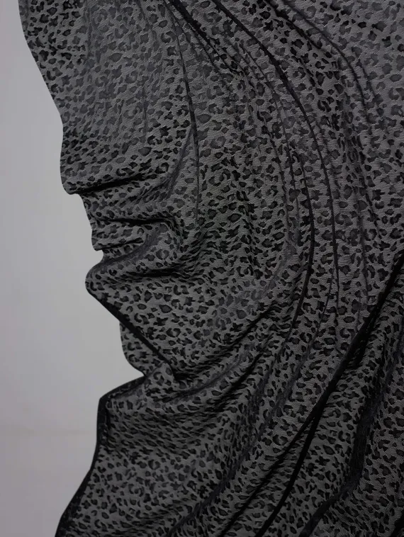 Ткань сетка эластичная, дизайн леопард, глянец, Турция, черный 170
