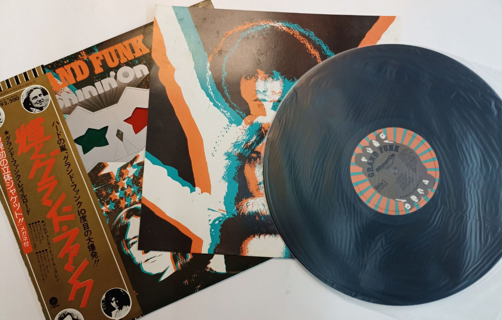 Винтажная виниловая пластинка Grand Funk Shinin On (Japan 1974) (Очки на перфорации)