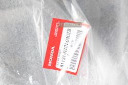 81131-KWN-900ZB (81130-KWN-900ZA). COVER SET, INNER *NH1*. Honda PCX125
