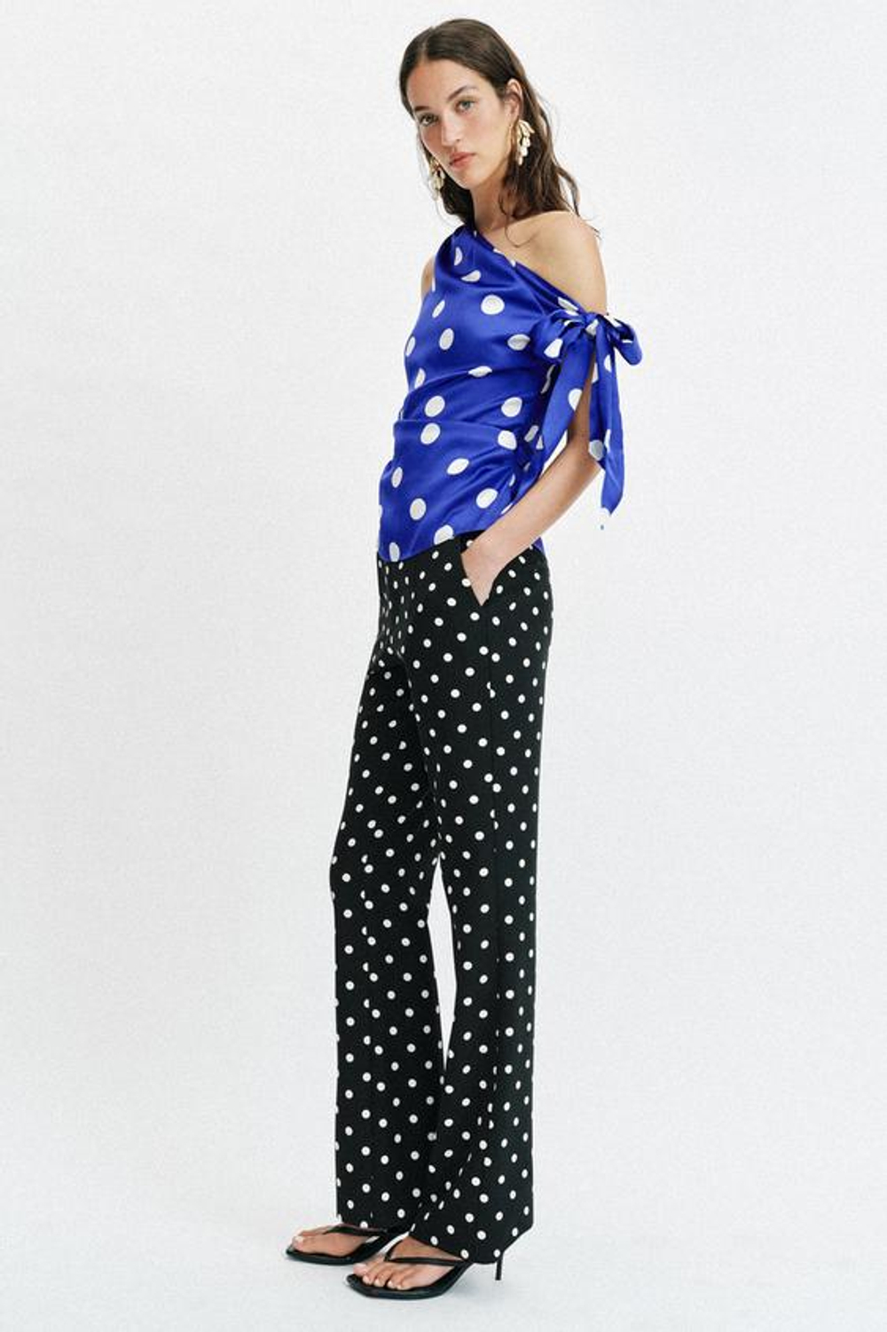 ZARA БРЮКИ FLARE В ГОРОШЕК, ЧЕРНЫЙ/ЭКРЮ
