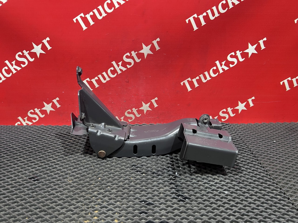 Кронштейн проводки 2021 г