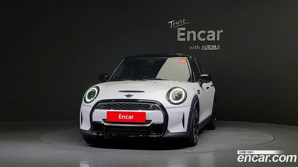 Mini Cooper S 5 даерей Classic Lunchpack (02.2023)