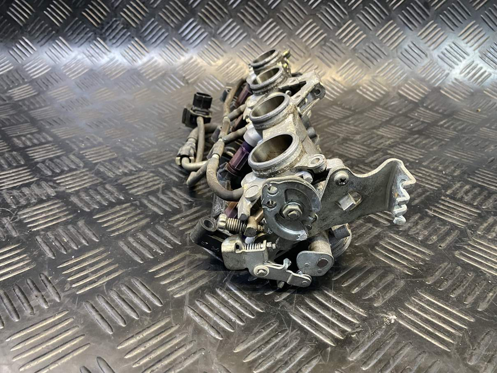 Дроссельные заслонки Suzuki GSR400 (GK7DA) (с инжекторами)