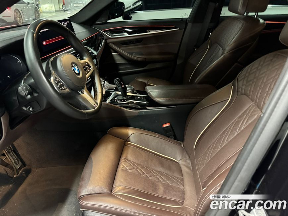 BMW 5 Series (G30) 530i xDrive M Sports (08.2021)