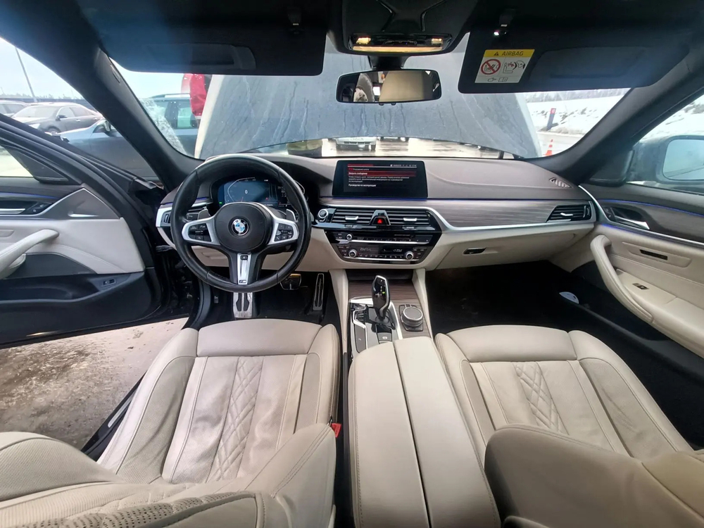 BMW 5-SERIES 530d AT xDrive M Sport