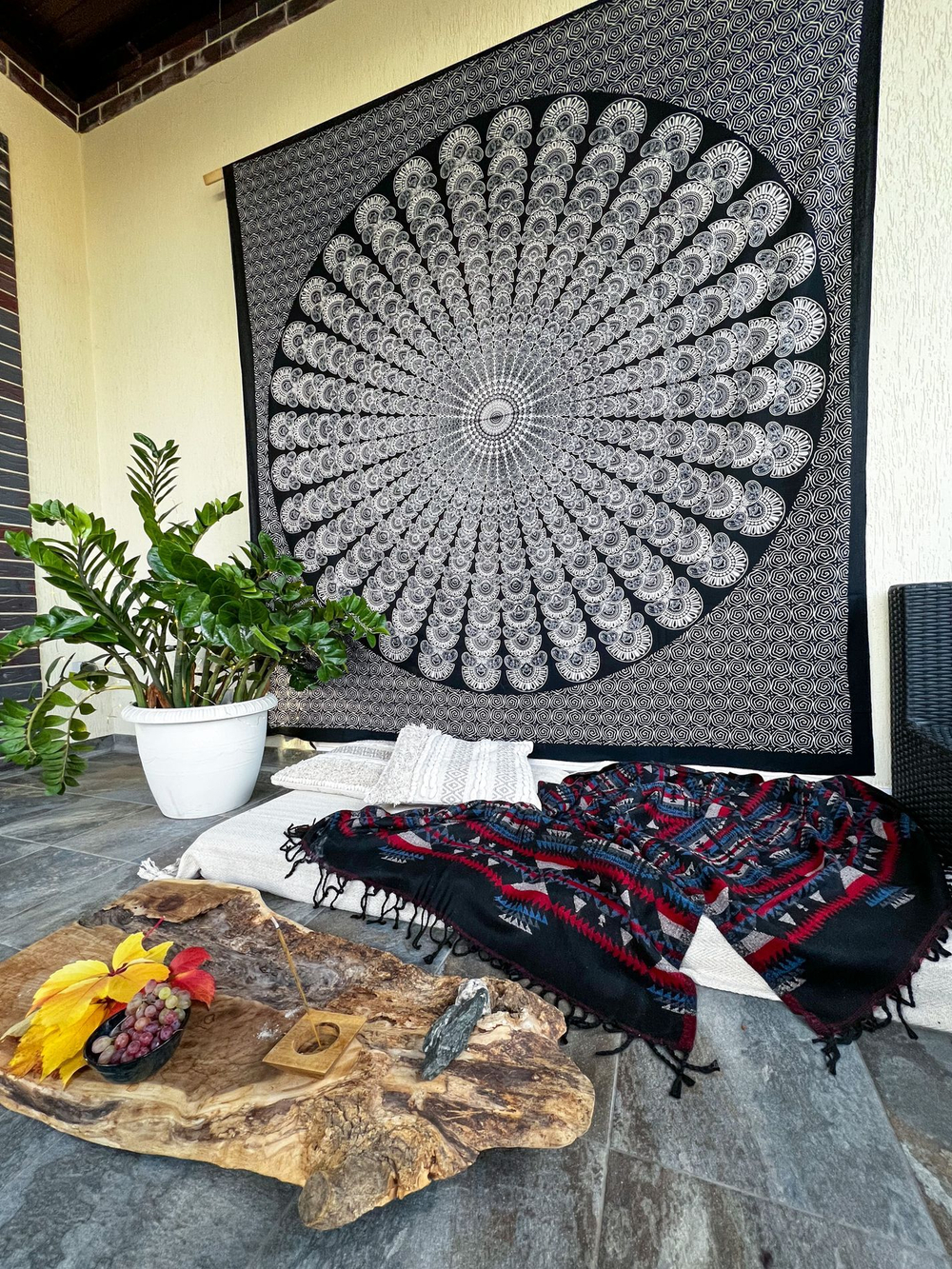 Полотно с узором Мандала