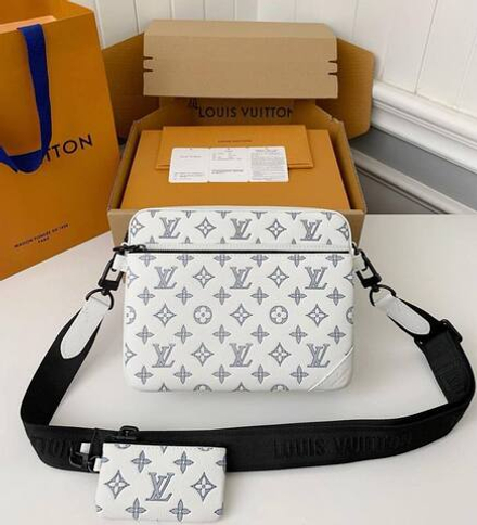 Сумка-мессенджер Louis Vuitton