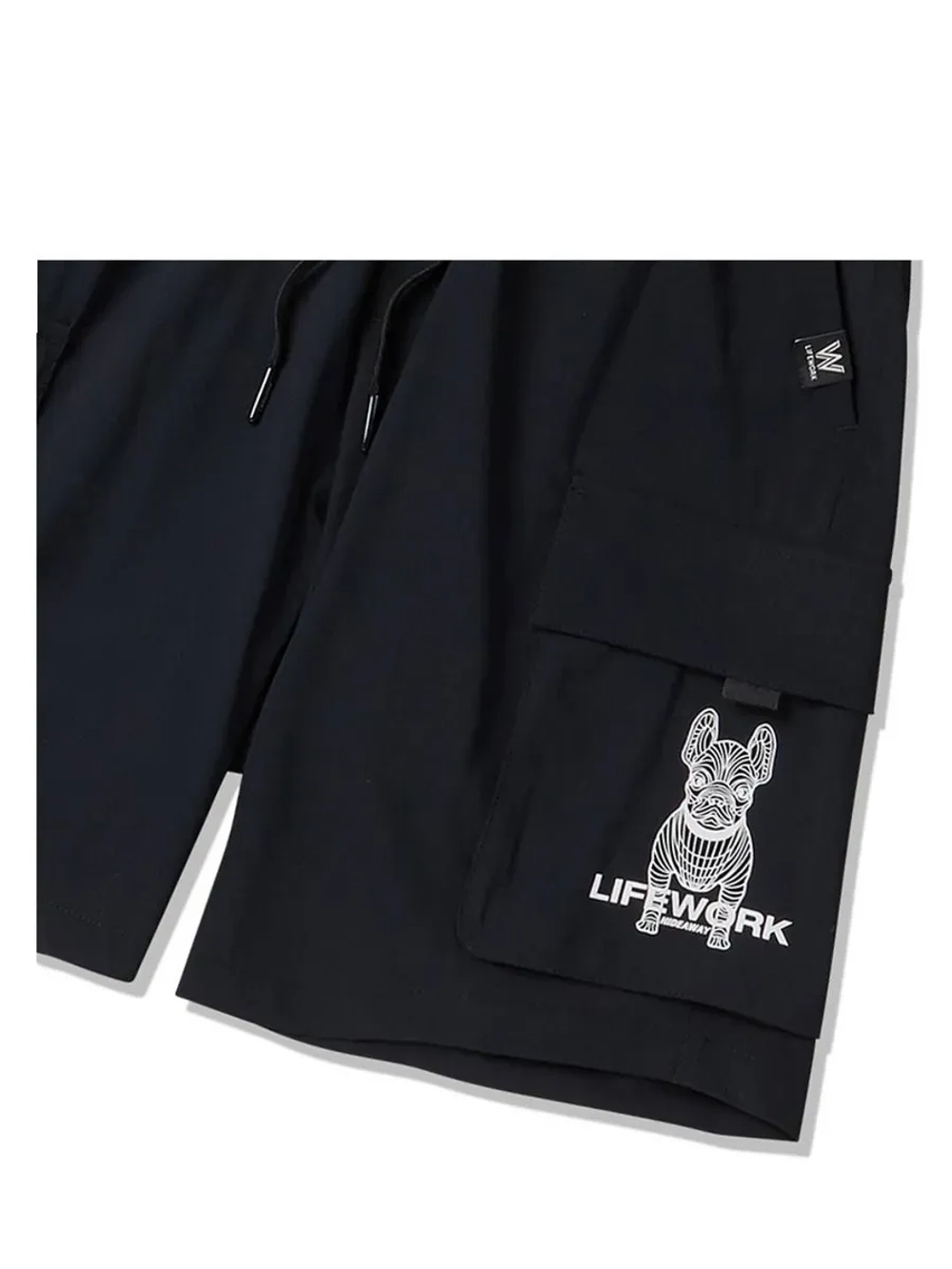 Шорты с карманами на молнии