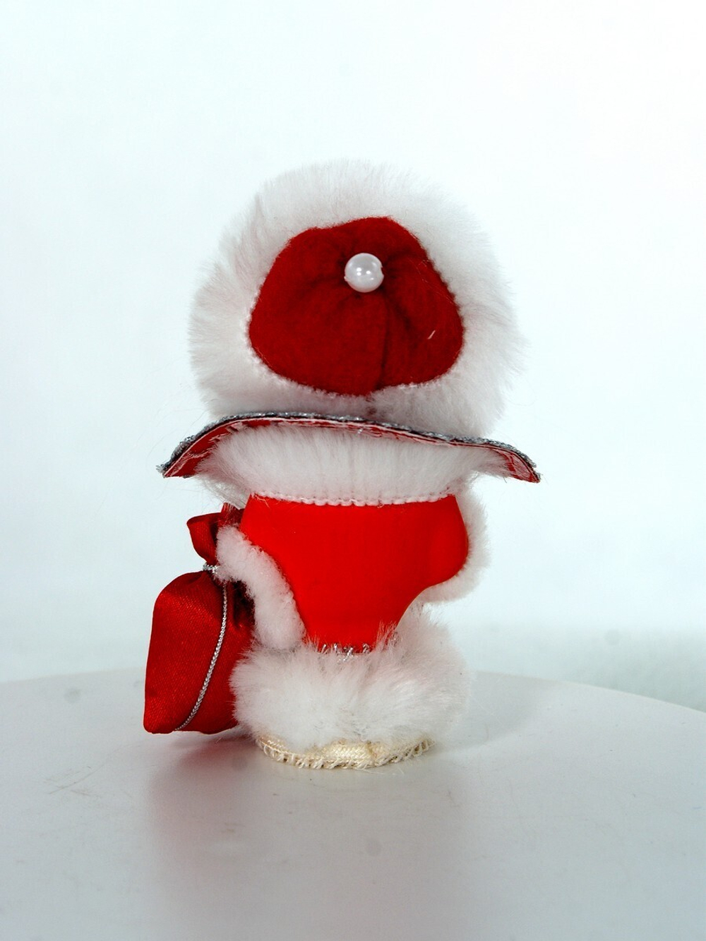 Кукла потешка Дед мороз. Игрушка фарфоровая ручной работы. Новогодний подарок