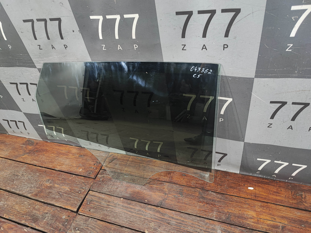 Стекло двери задней правой Omoda C5 22-нв Б/У Оригинал 555000277AA