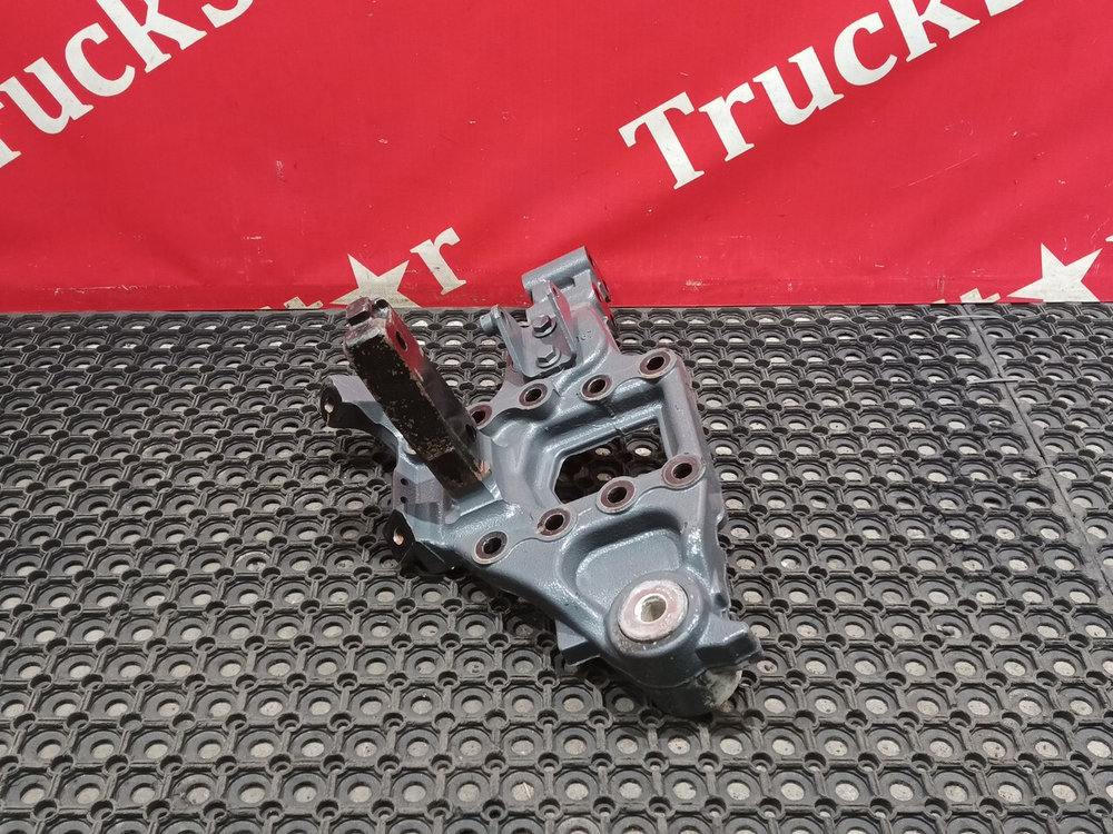 Кронштейн рессоры передней левый 2020г.