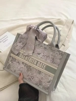 Сумка для учебы большая а4 тоут серая y2k с бантиком