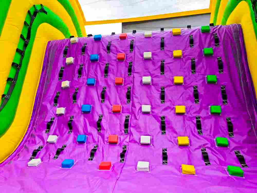 Надувной батут «Длинная полоса препятствий» 16*4*5 м