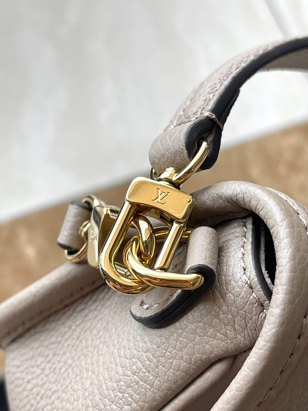 Louis Vuitton Nano Diane
