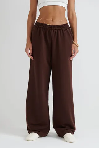 Широкие джоггеры без начеса шоколадного цвета