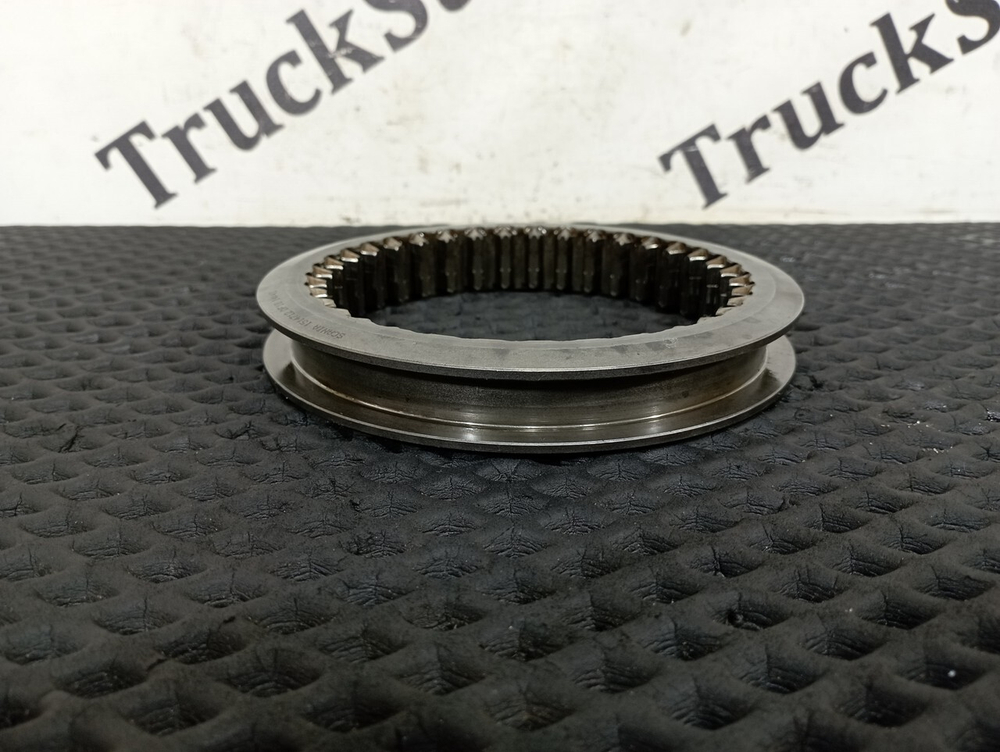 Муфта синхронизатора КПП