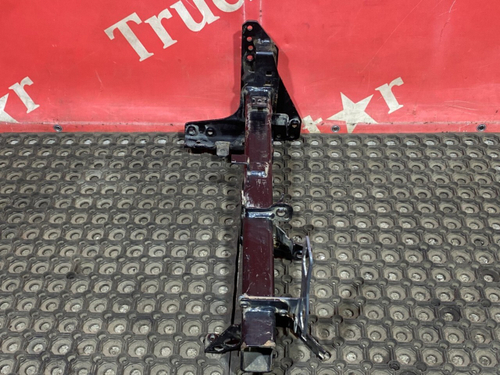 Кронштейн крыла переднего правый 2019г.