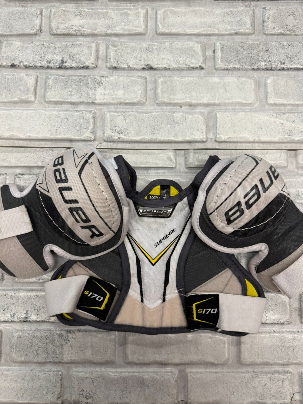 Bauer supreme s170 YTH L
