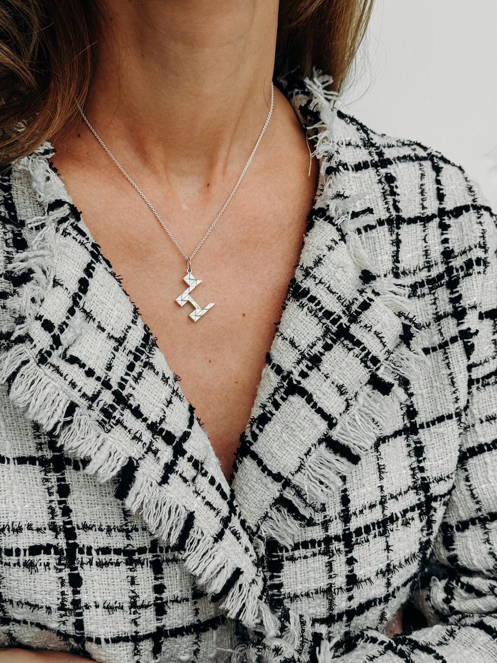 Подвеска Собака змейка рубика