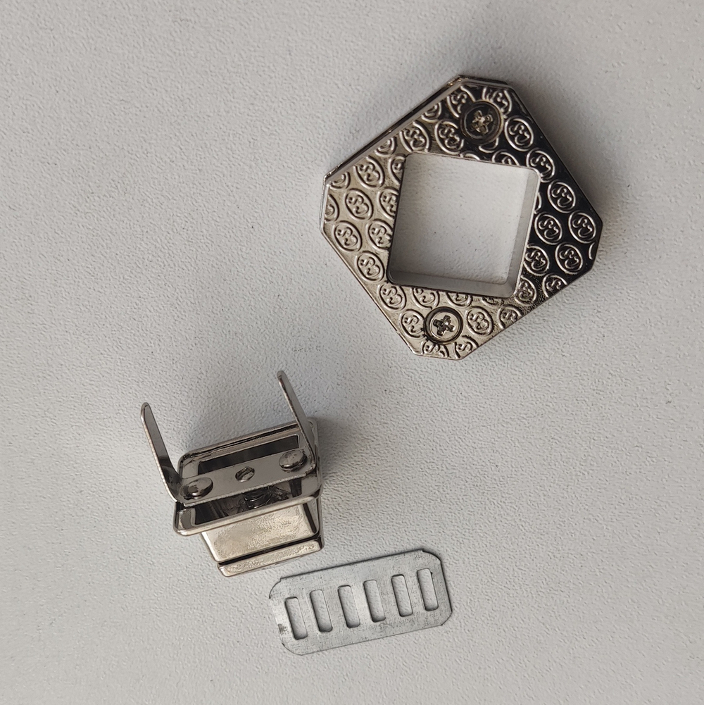 Замок вертушка на винтах Пирамида Серебро