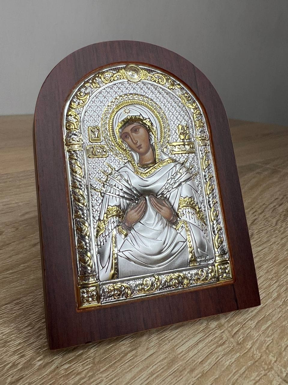 Семистрельная БМ, икона арочная, красное дерево, 60х75