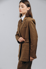 Приталенный жакет