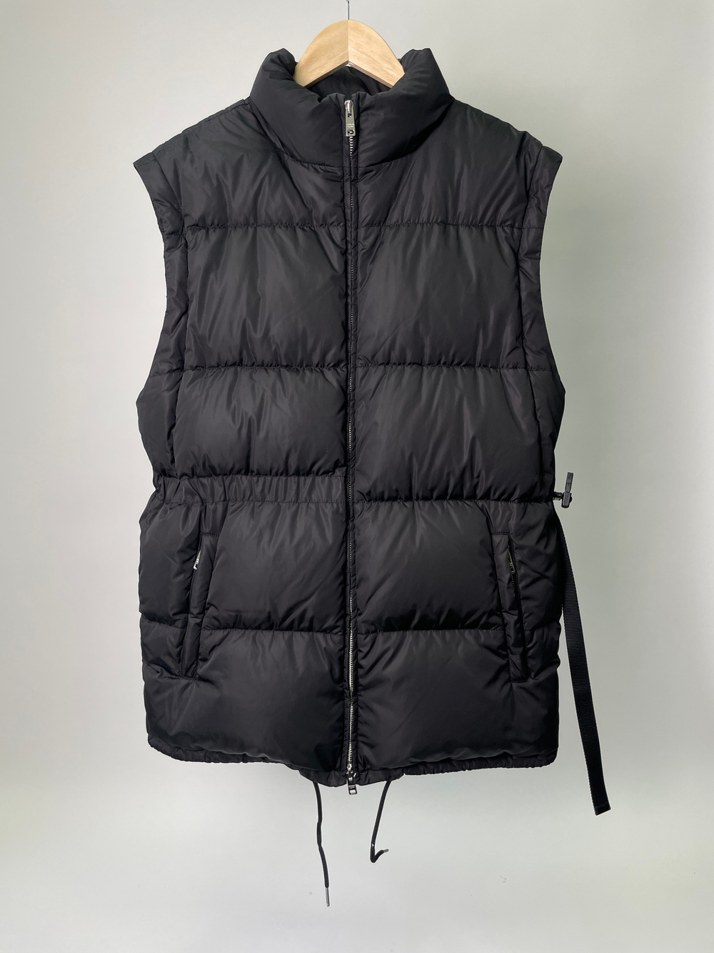Пуховик Prada