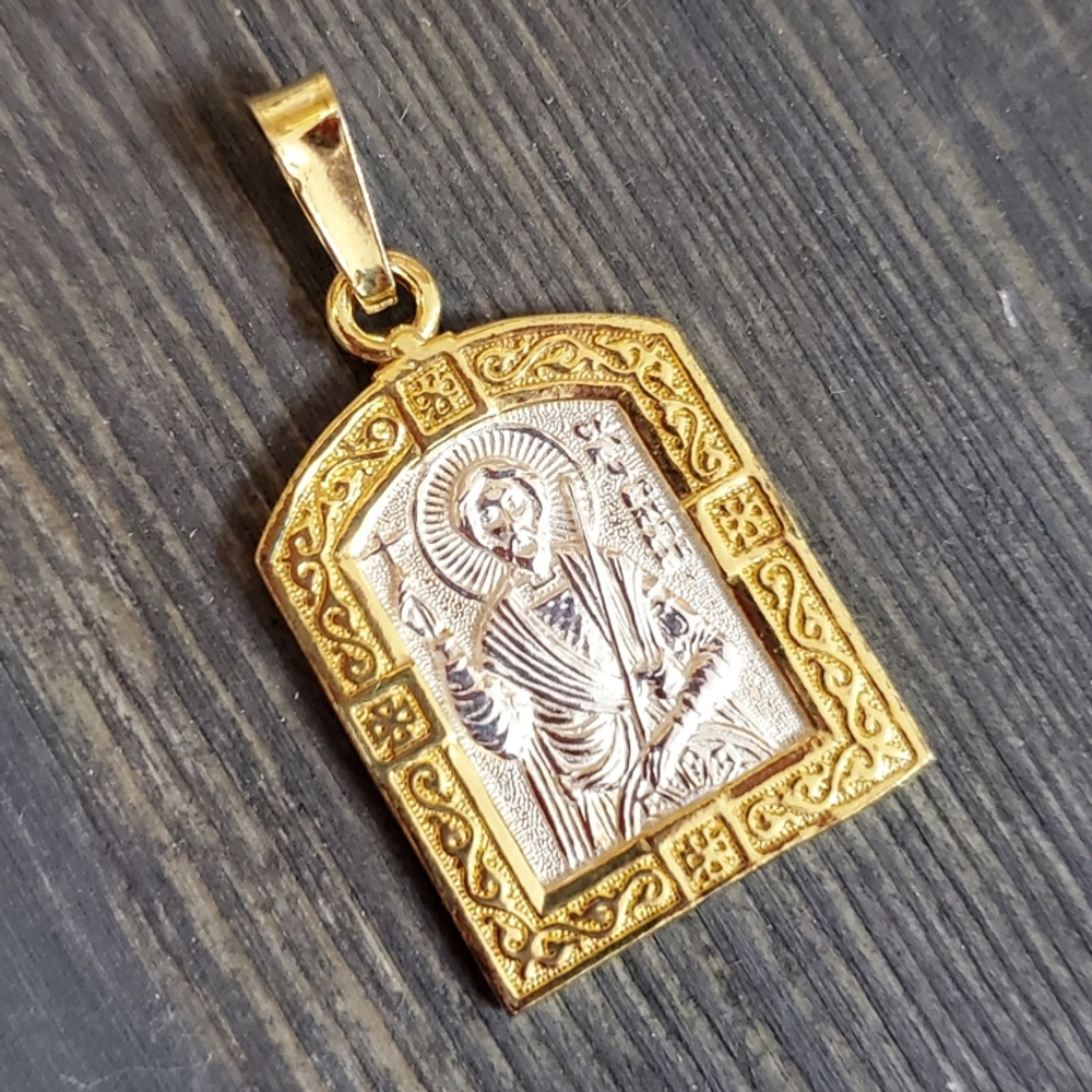 Нательная именная икона святой Валентин с позолотой кулон медальон